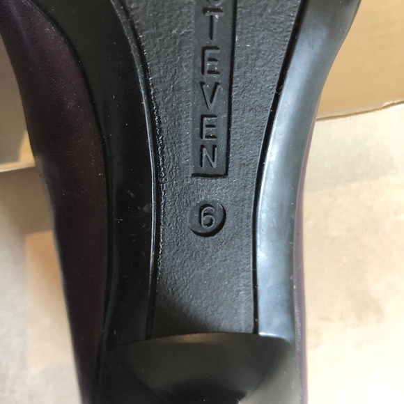 Pointed  toe - Picture 5 of 5